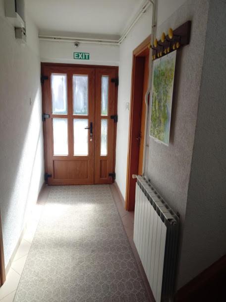 Guesthouse Marton Jezerce Luaran gambar