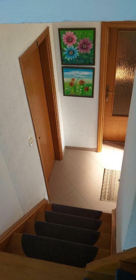 Guesthouse Marton Jezerce Luaran gambar